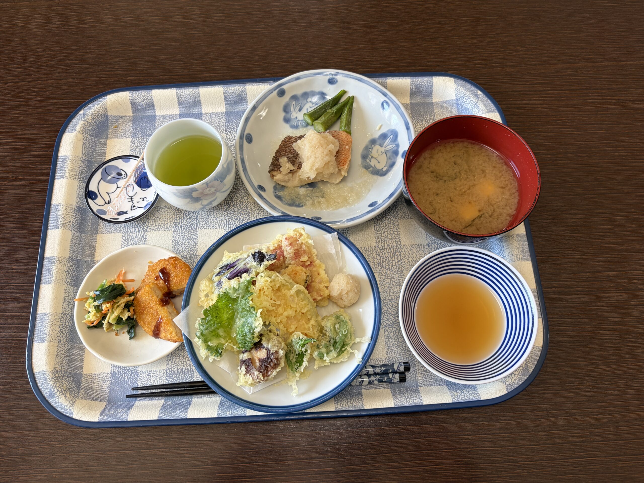 ひだまりの食事。月額に含まれる3食付で、日々の暮らしを支える