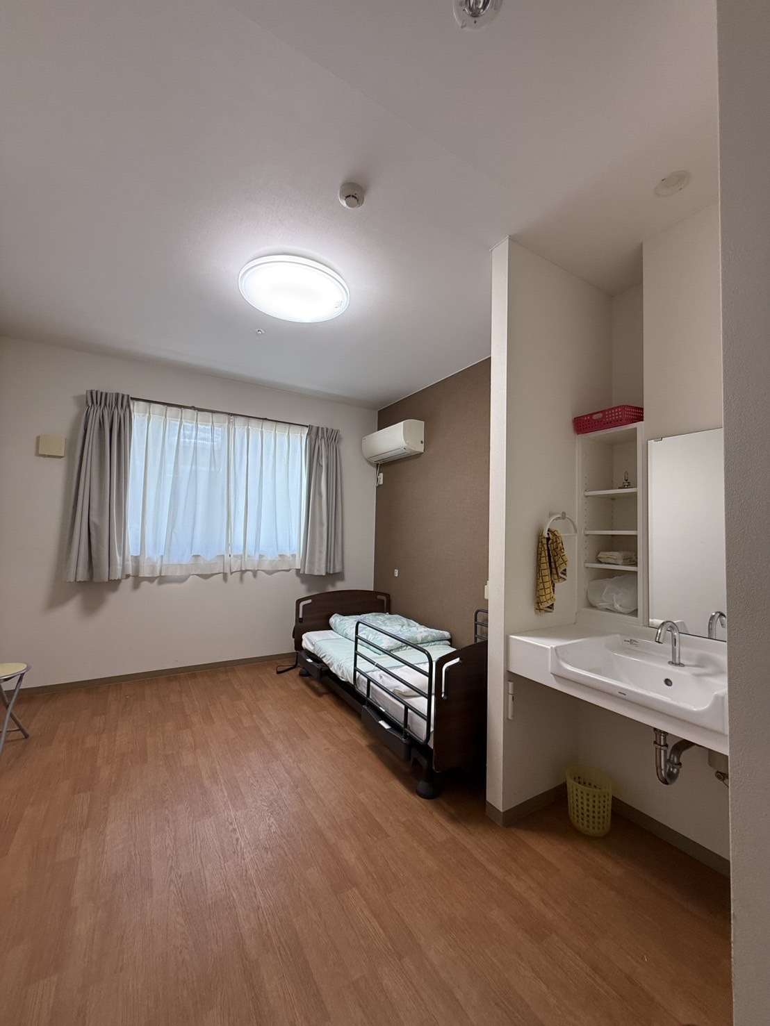 ひだまりの居室。住み慣れた部屋で医療機関と連携しながら過ごせる