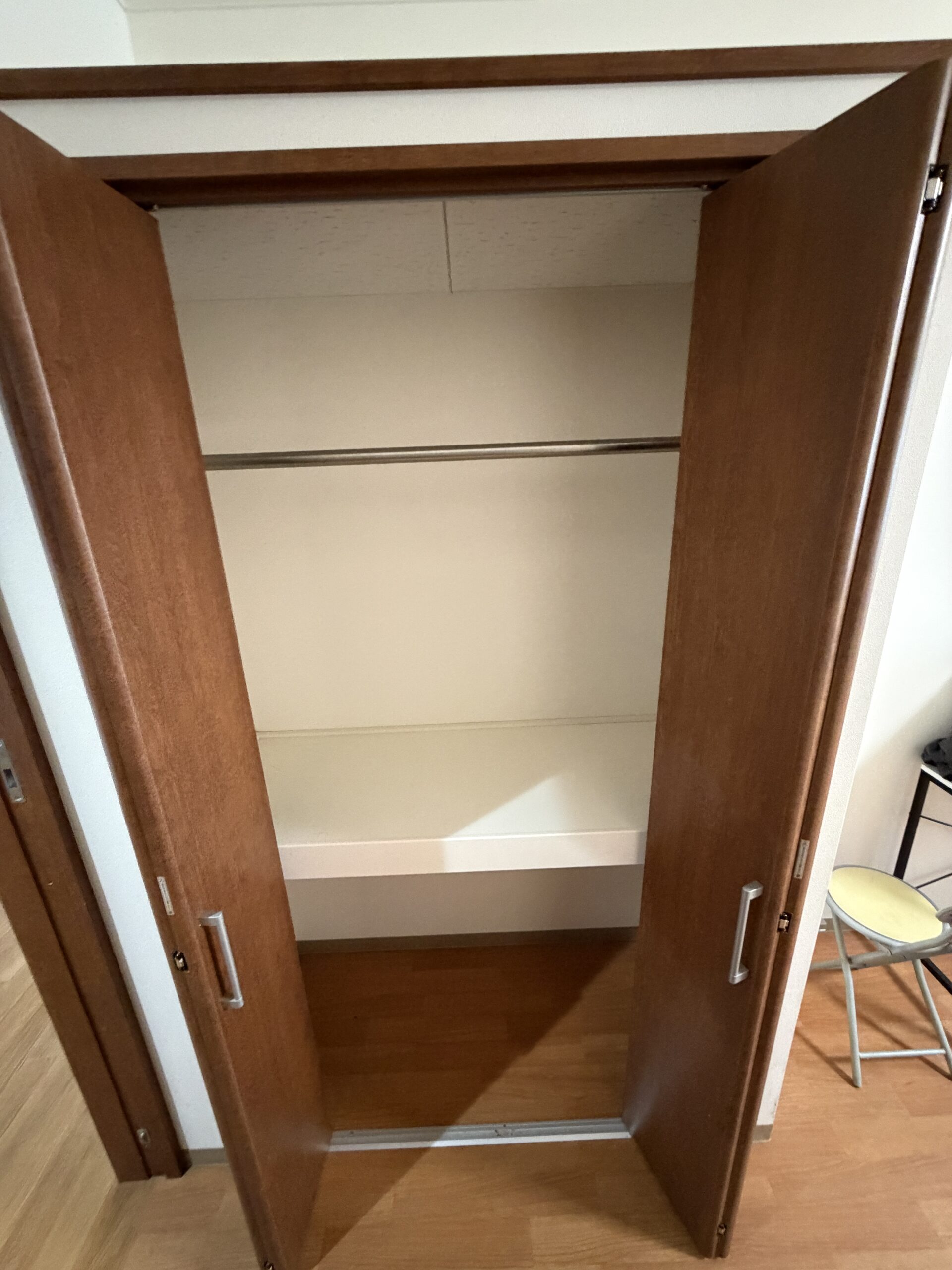 ひだまりの居室に備わる収納（クローゼット）